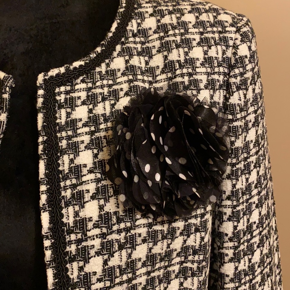 Jacket - Picture 2 of 8